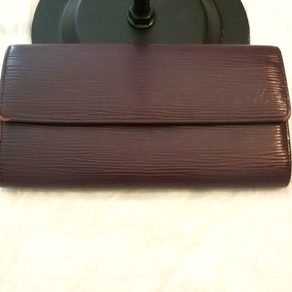 Louis Vuitton Handbags - LOUIS VUITTON Epi Long Wallet, Plum EUC